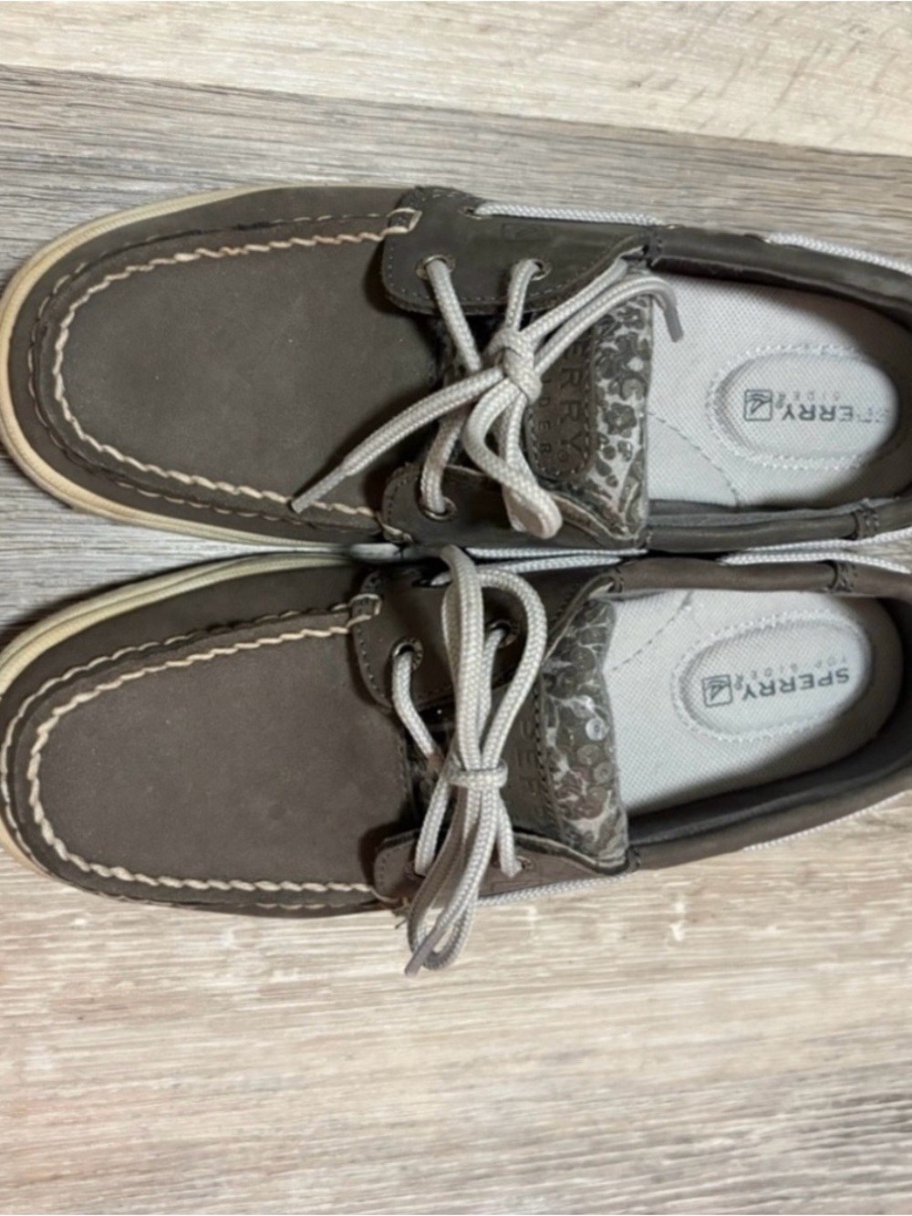 Sperry Women's Gray Lace-Up Boat Shoes - Picture 6 of 6